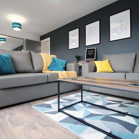 Delft - Spacious Home, High Speed Wi-Fi, Free Parking, Terrace Swindon Exterior foto